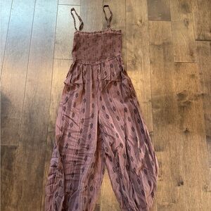 Anthropologie- Boho Chic Jumpsuit in Mauve & Black